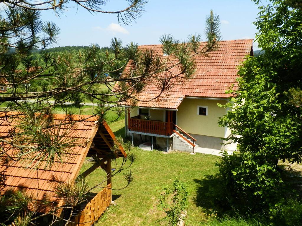 Holiday Home Lana Saborsko 部屋 写真