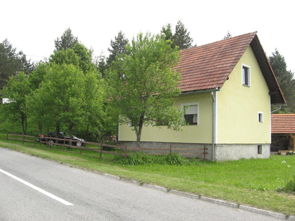 Holiday Home Lana Saborsko 部屋 写真