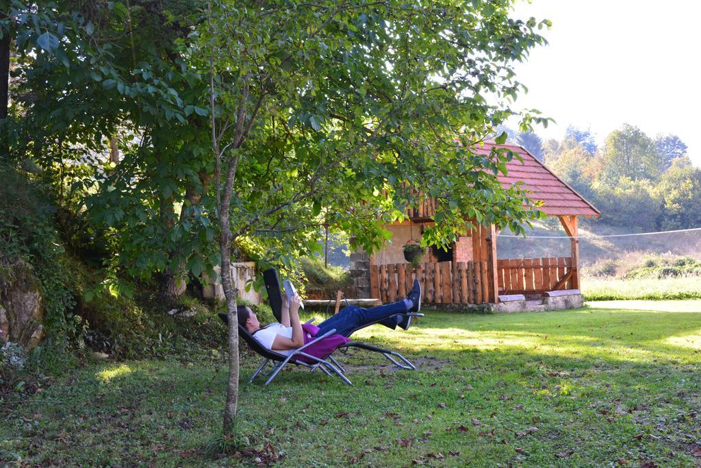 Holiday Home Lana Saborsko エクステリア 写真