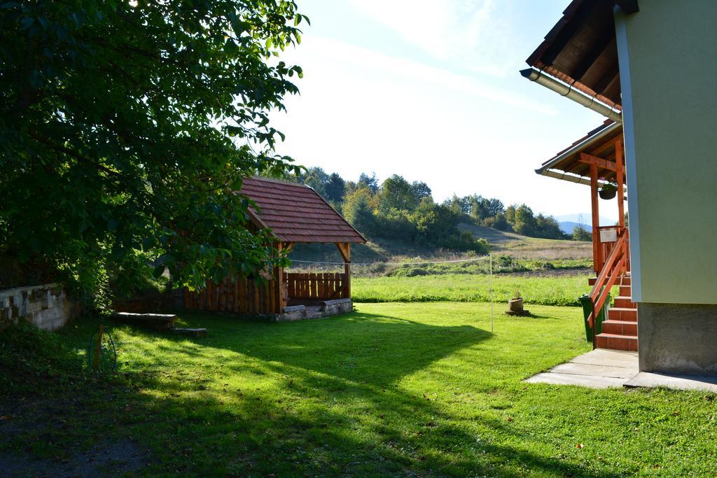 Holiday Home Lana Saborsko エクステリア 写真