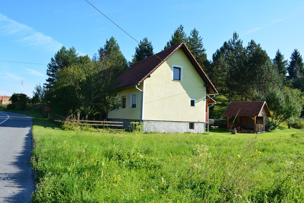 Holiday Home Lana Saborsko エクステリア 写真