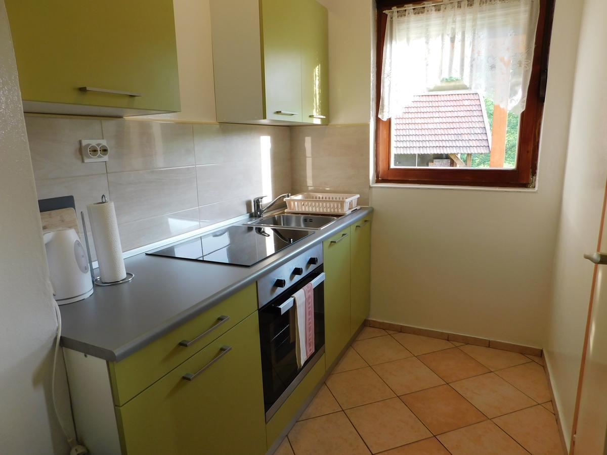 Holiday Home Lana Saborsko エクステリア 写真